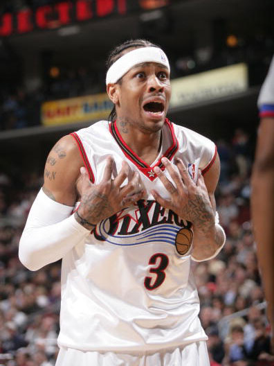 NBA官网更新MVP榜：约基奇、SGA、东契奇高居前三（NBA官网最新MVP排名出炉：约基奇、SGA、东契奇包揽前三）