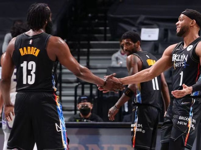 热议邵佳一上任：挑战与机遇并存，能带来更多的血性（邵佳一履新引发热议：机遇与挑战同在，或将带来更多血性）