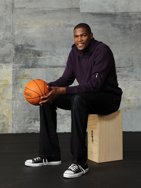 回顾林加德首尔生涯：大英帝星多面人生，32岁仍期待涅槃（回望林加德首尔岁月：昔日英伦新星多重身份，32岁仍盼重生）