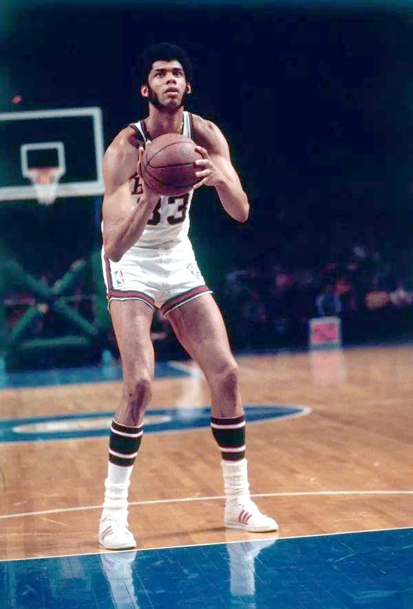 央视举办民间足球争霸赛：苏超、赣超、蒙超冠军等8队参赛（央视举办民间足球争霸赛：苏超、赣超、蒙超等联赛冠军领衔八队参战）