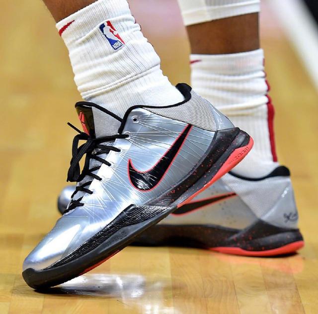 德转列21世纪参与进球榜：梅西1339球居首，C罗1253球第二（德转发布21世纪进球参与榜：梅西以1339球领跑，C罗1253球紧随其后）