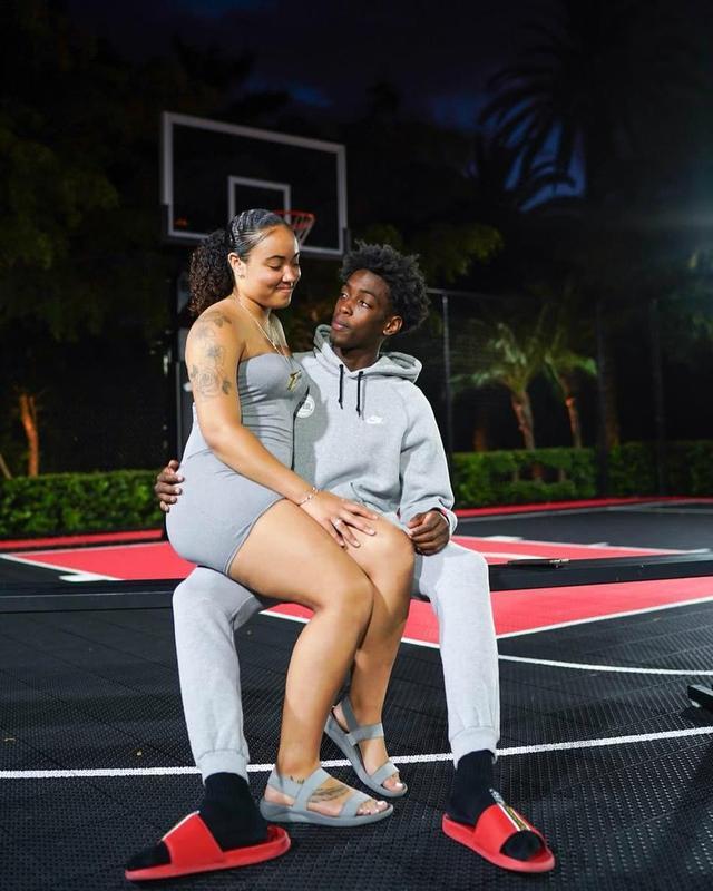 TA：阿森纳本赛季后防阵容深厚，加布里埃尔受伤无需恐慌（TA：阿森纳本季防线深度十足，加布里埃尔受伤无需担忧）