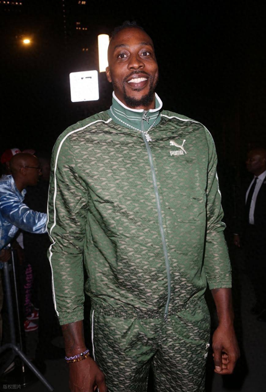 前巴萨高管谈亚马尔：要保持谦逊专注于足球，别相信一切赞美（前巴萨高层谈亚马尔：守住谦逊专注足球，别被赞美冲昏头脑）